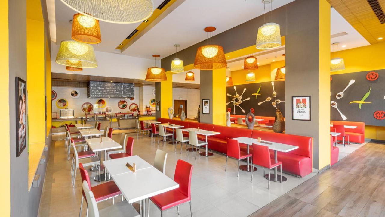Ibis Gurgaon Golf Course Road - An Accor Brand Exterior foto