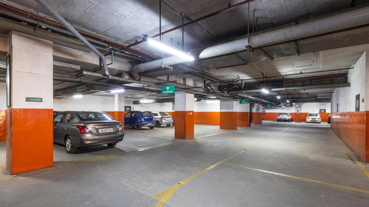 Ibis Gurgaon Golf Course Road - An Accor Brand Exterior foto