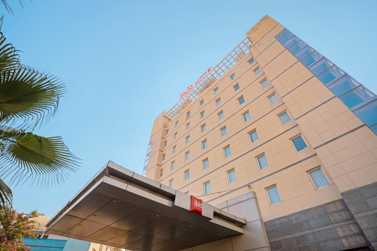 Ibis Gurgaon Golf Course Road - An Accor Brand Exterior foto