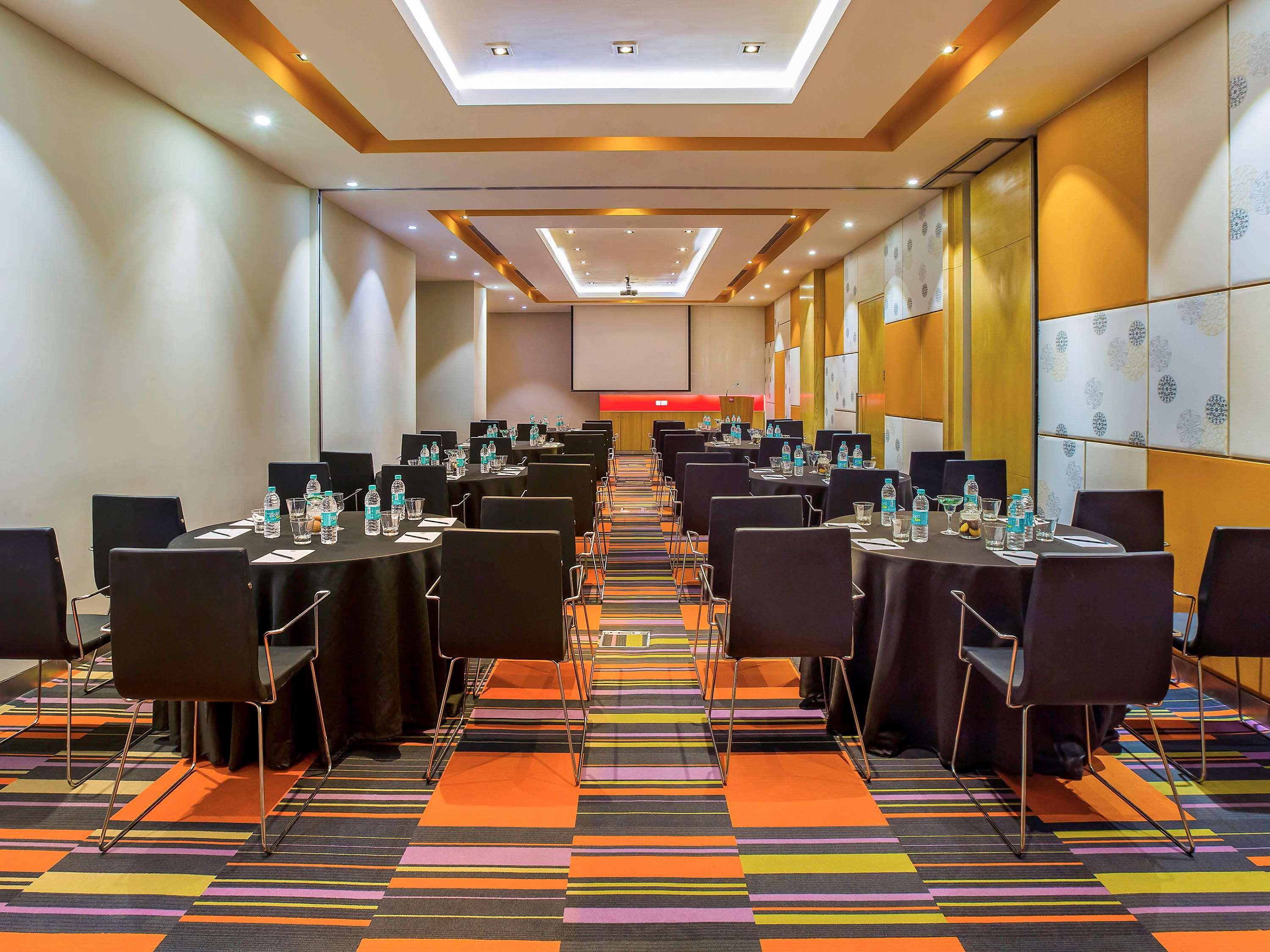 Ibis Gurgaon Golf Course Road - An Accor Brand Exterior foto