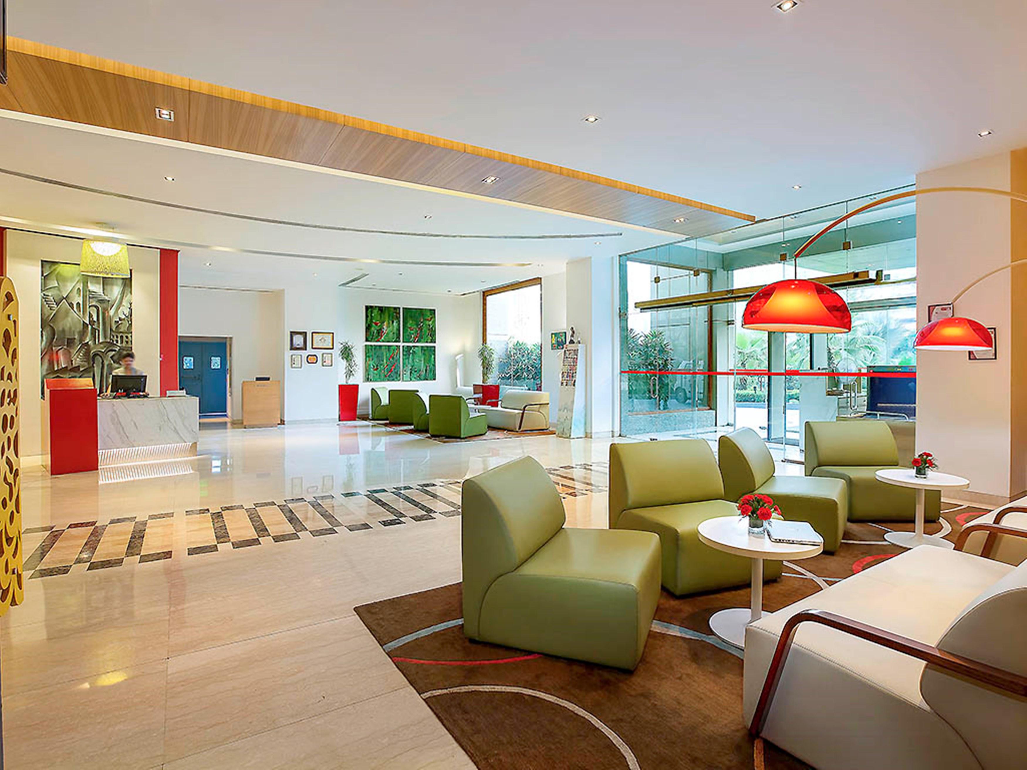 Ibis Gurgaon Golf Course Road - An Accor Brand Exterior foto