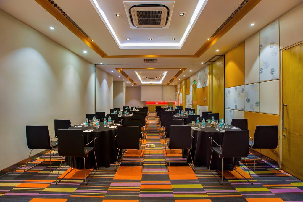 Ibis Gurgaon Golf Course Road - An Accor Brand Exterior foto